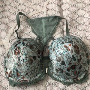 Victoria's Secret Floral Lace Bra in Green NWOT 34DDD